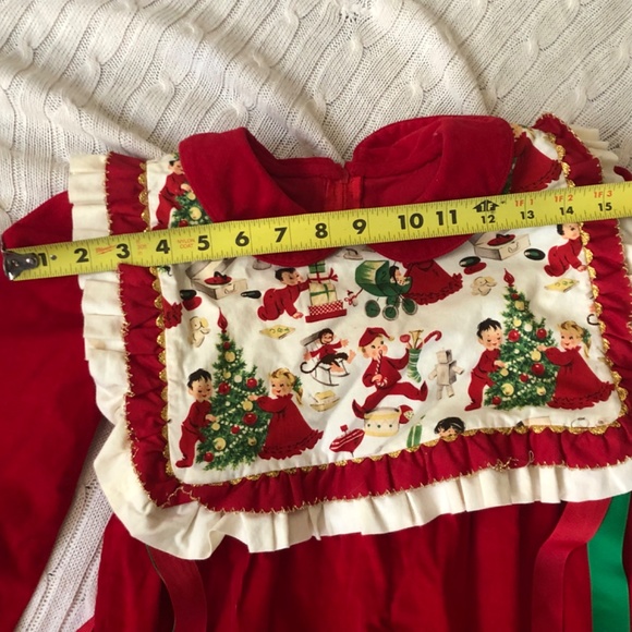 Hand sewed red Thomas Christmas girls outfits 25$ - Picture 3 of 4